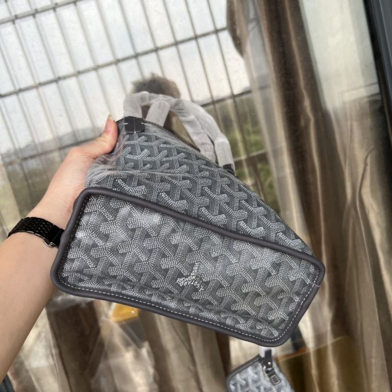 Goyard Shopping Bags